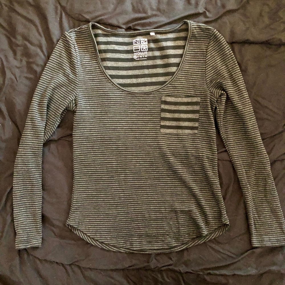 Nollie (Pacsun) Black grey striped sweater